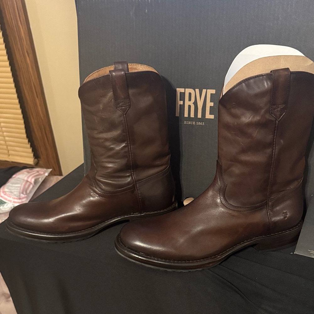 Frye Mens sz 11 Dark Brown Leather  ROPER Boots NWT - Picture 3 of 10